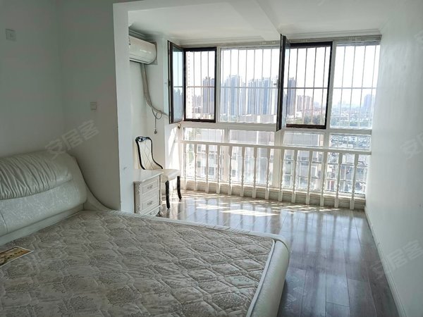 天津河东二号桥陶然庭苑陶然庭苑精装两室跃层,家具家电齐全,采光好