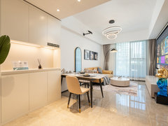 三亚天涯三亚湾万科大都会小区一室一厅阳台套房，酒店式管理，拎包入住，可做饭出租房源真实图片