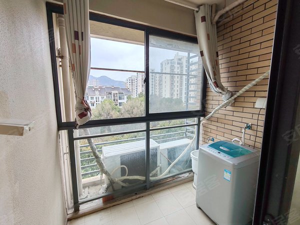 杭州余杭闲林闲林山水丹枫苑整租 包物业 包网络 可押一付一  免中价