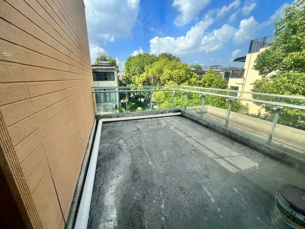 杭州萧山闻堰通和南岸花城(别墅)湘湖景区独栋大别墅,适合直播,电商