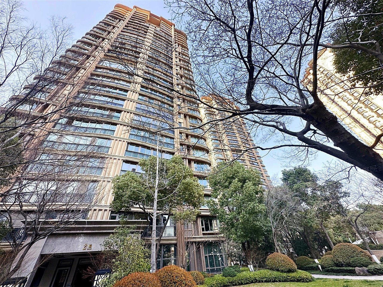 江宁大平层代表之一藏龙御景位置有钥匙新房未入住