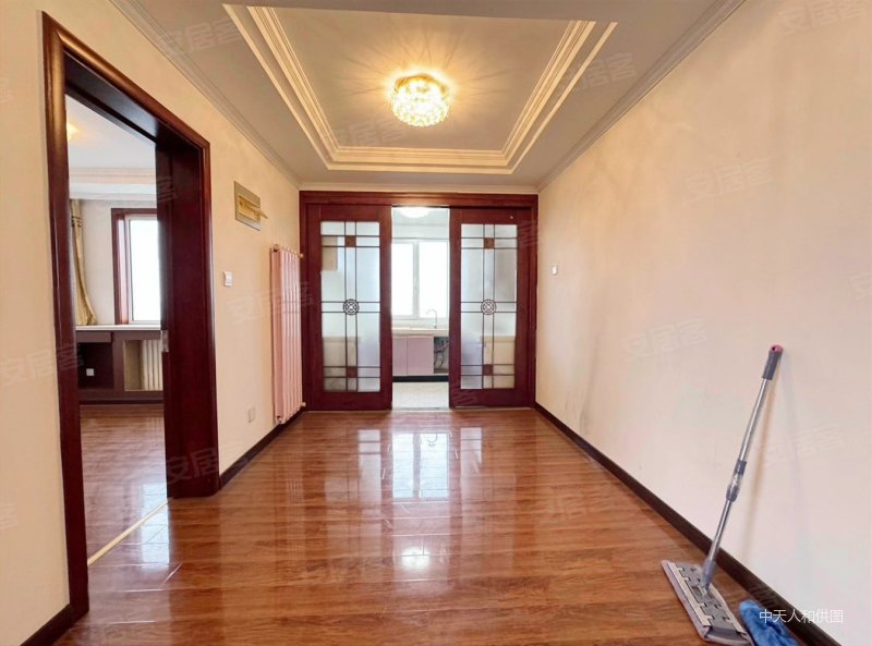 地铁口 锦都家园套三双卫 高楼层视野好 商圈成熟