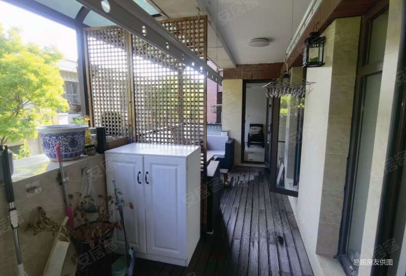 花园洋房四房 有产权车位 尼德兰一期 诚意出售钥匙看房