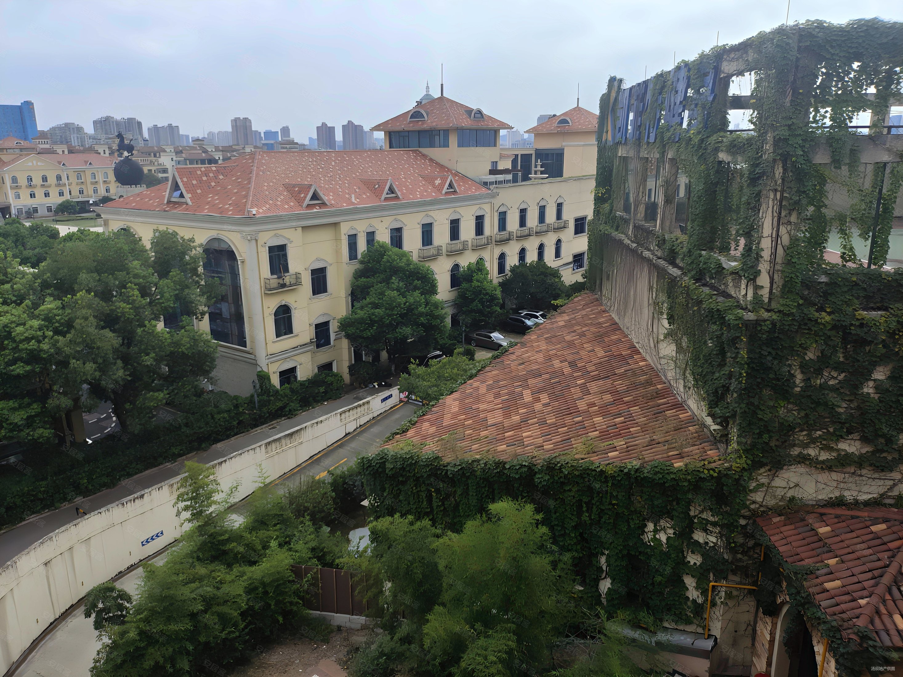 青山湖香溢花城2区1室2厅1卫71.41㎡南北105万