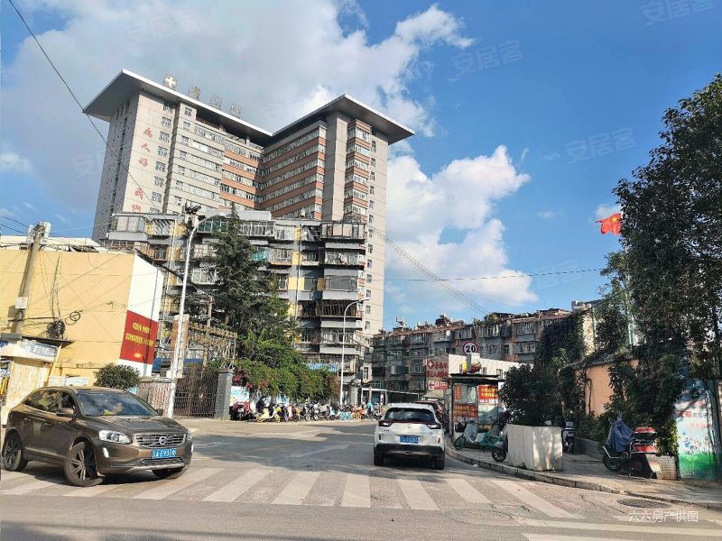 南站小区旁三室两厅一楼带围院采光好南北通透近塘双路塘子巷地铁
