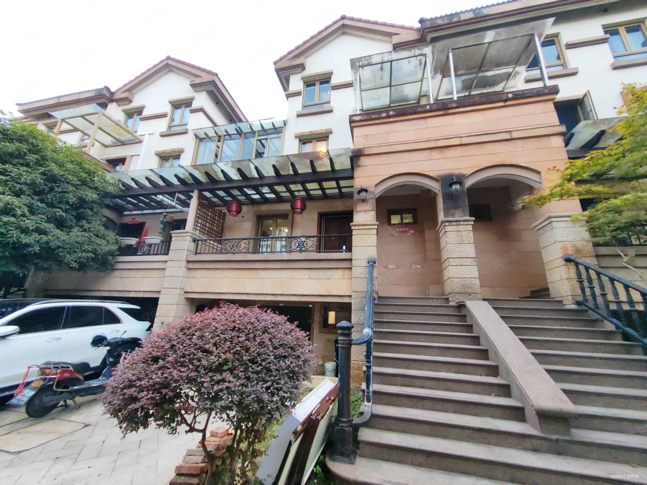 杭州房产网>杭州二手房>余杭二手房>五常二手房>大华西溪风情(别墅)>