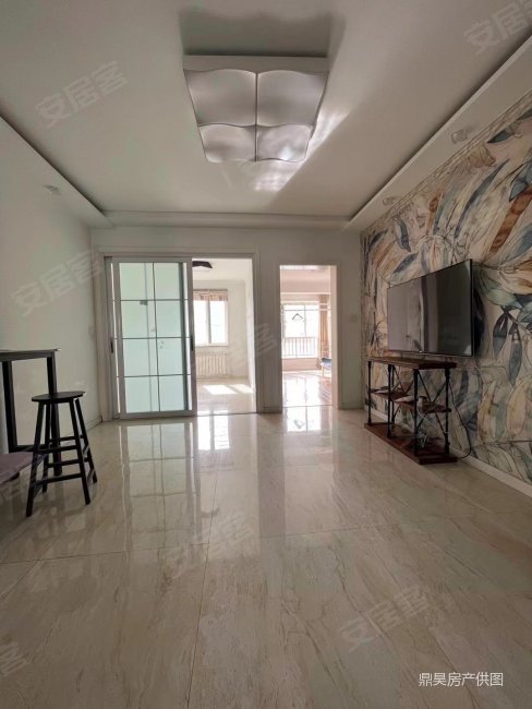 馨逸家园多层实用面积大精装修不动产证可贷款低价急售