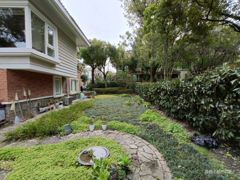 商业配套成熟 联排别墅 环境好 装修好 近医院,虹桥中华园(别墅)二手