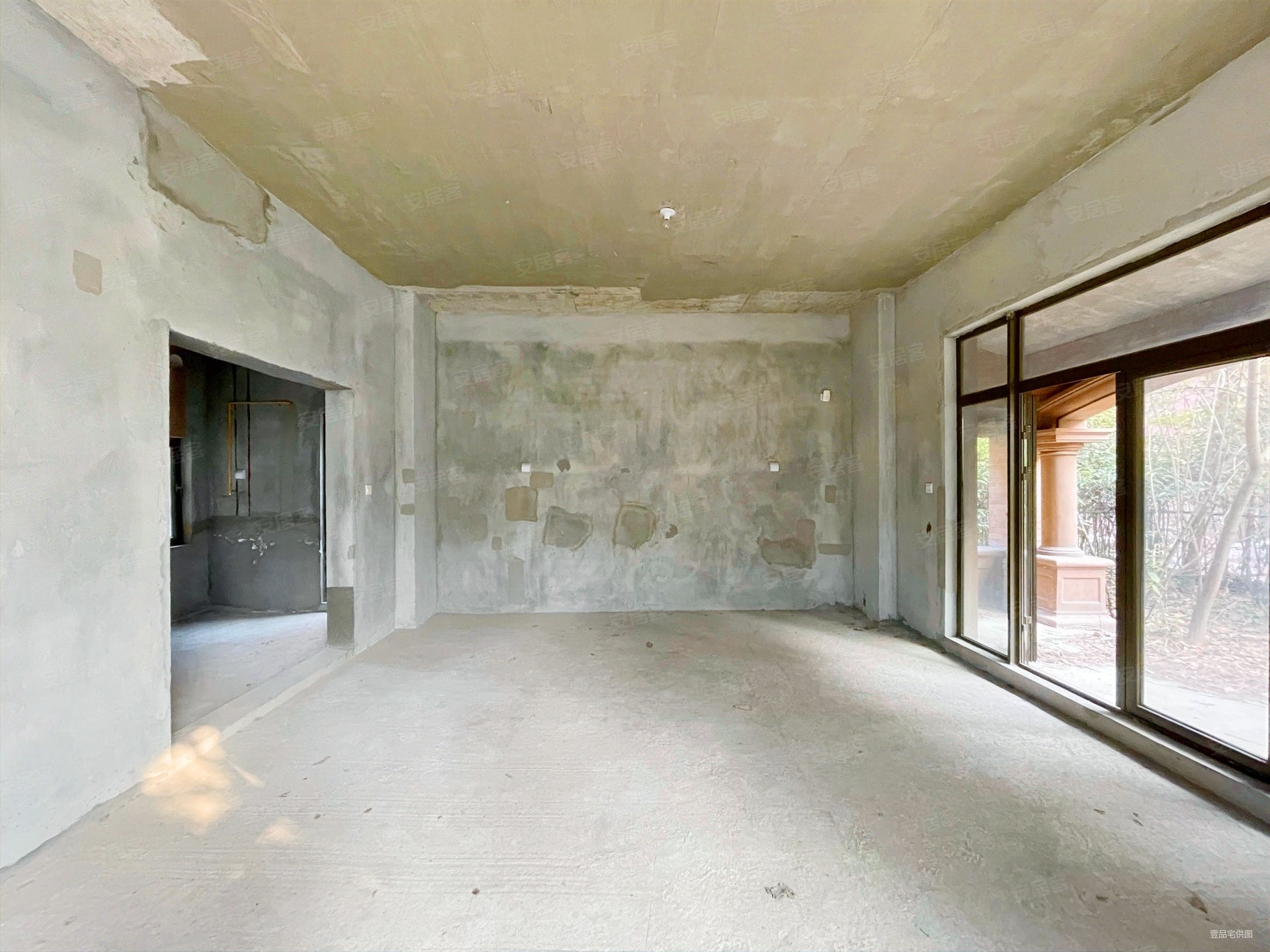 龙泉蜀都大道旁中粮御岭湾纯别墅高端住宅区 带超大花园随时看房