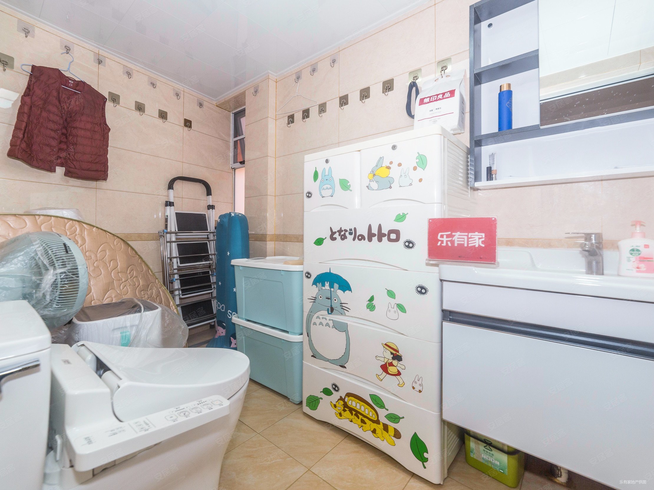 阳光棕榈园3室2厅2卫106.18㎡南588万