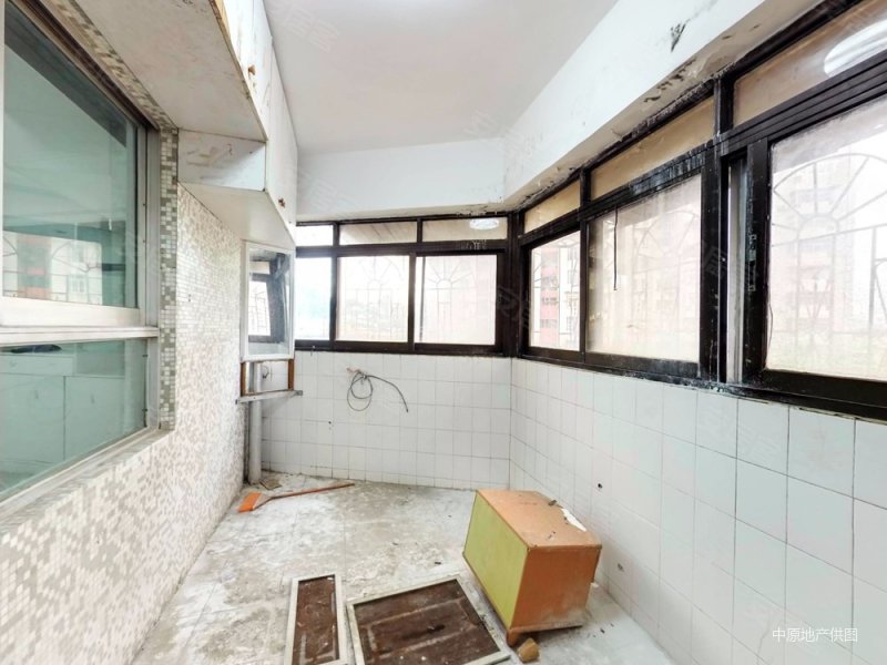 近地铁 商品住宅 出行方便 精装好房 南北通透 中间楼层,翠都花园二手