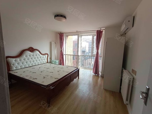 青岛即墨西元庄济青花苑公交站旁边精装电梯房 家具家电齐全拎包入住