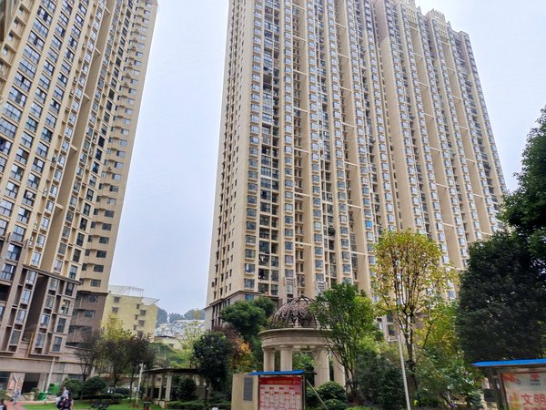 贵阳云岩大营坡中建华府(ef区)中建华府(ef区) 3室2厅1卫 精装修 电梯