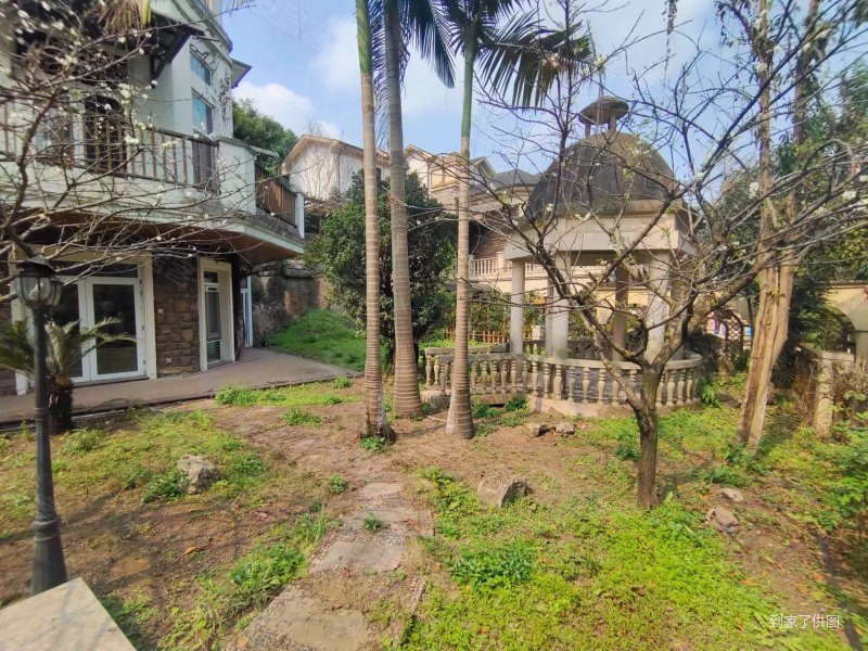 保利国际高尔夫花园