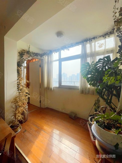 东二环3号线地铁口带露台南北通透证在手可按揭,新兴骏景园(一期)二手