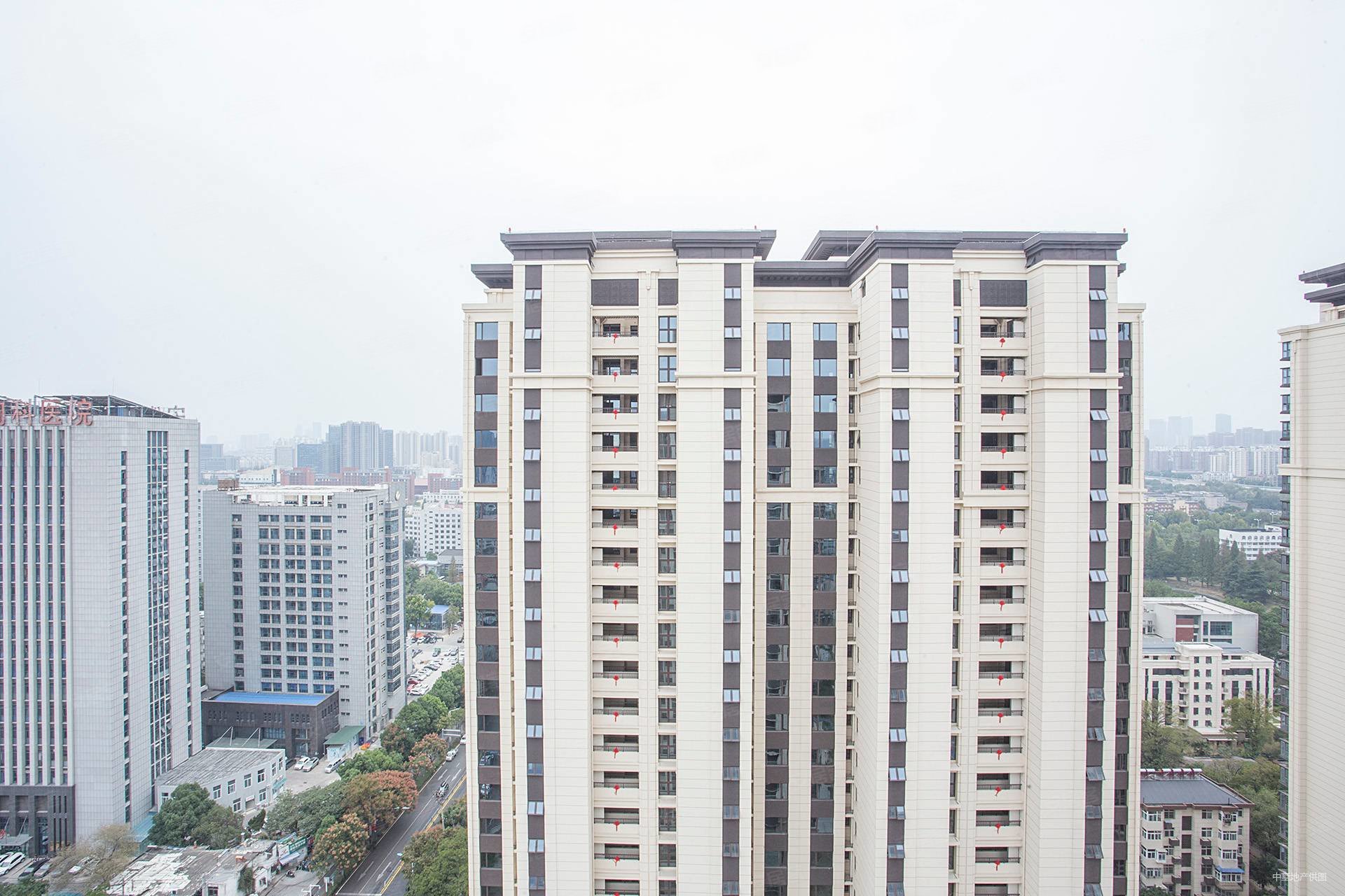 合肥房产网>合肥二手房>蜀山二手房>三里庵二手房>大富鸿学府>