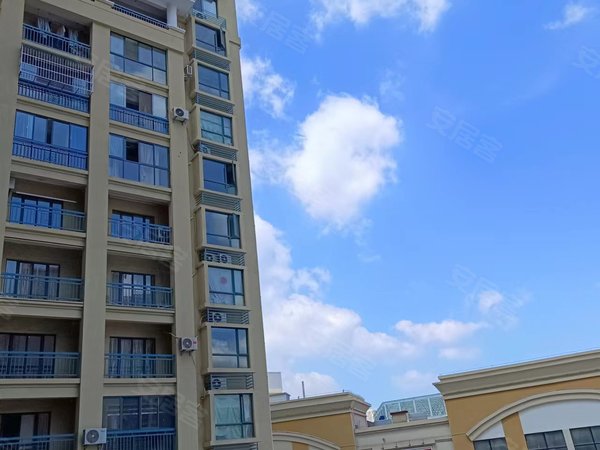 无锡惠山天一新城明发商业广场明发商业广场 奥特莱斯旁边 精装1室1厅