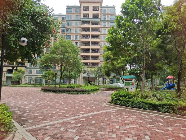 中山东凤凤翔大道逸湖半岛逸湖半岛 3房2厅 精装修 看房方便出租房源