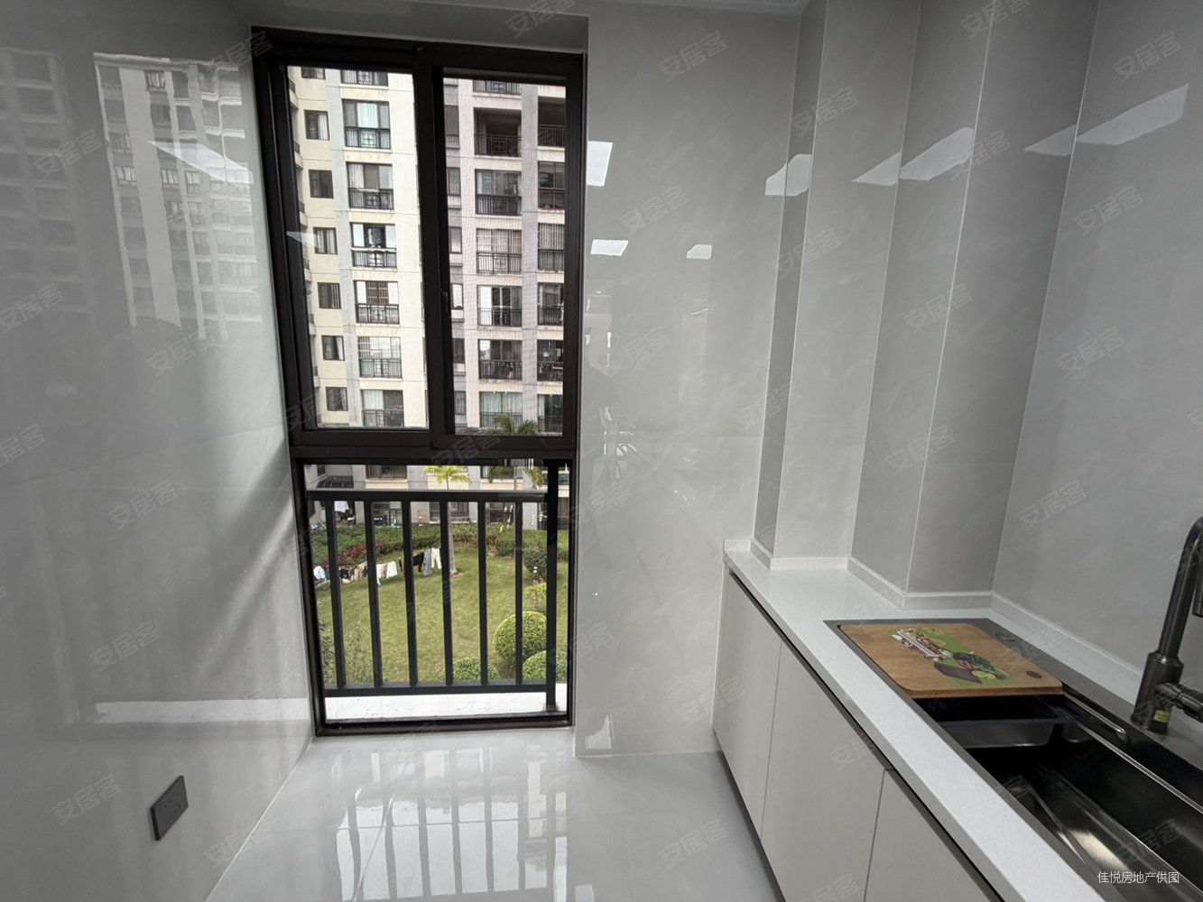 盛景苑4室2厅2卫125.5㎡南北89万