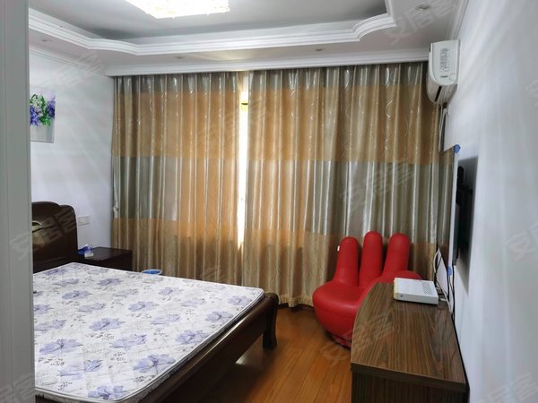 苏州吴江汾湖华府西区华府壹区3房2卫豪装拎包入住出租3100出租房源