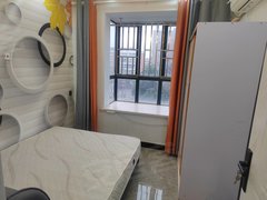 上海闵行航华地铁口，电梯房，独立燃气厨卫，精装修拎包入住，看房随时出租房源真实图片