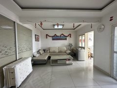 昌乐昌乐城区美联广场县府西临电梯两室，两台空调，家具家电齐全领包入住。出租房源真实图片