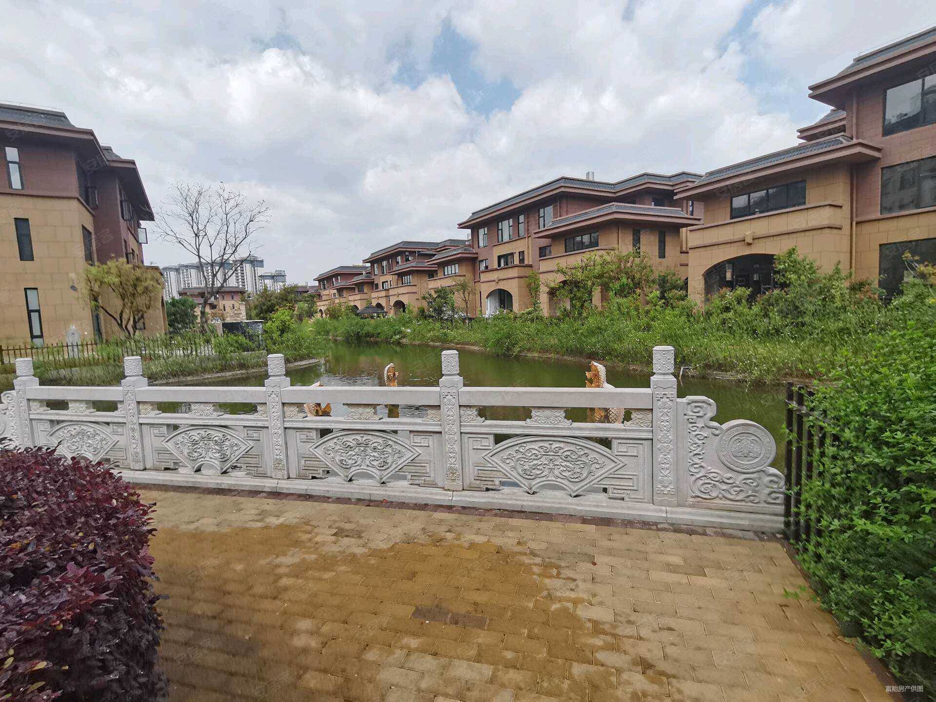 云南昆明石林 巴江佳园 118平米 3房2厅1卫 精装修