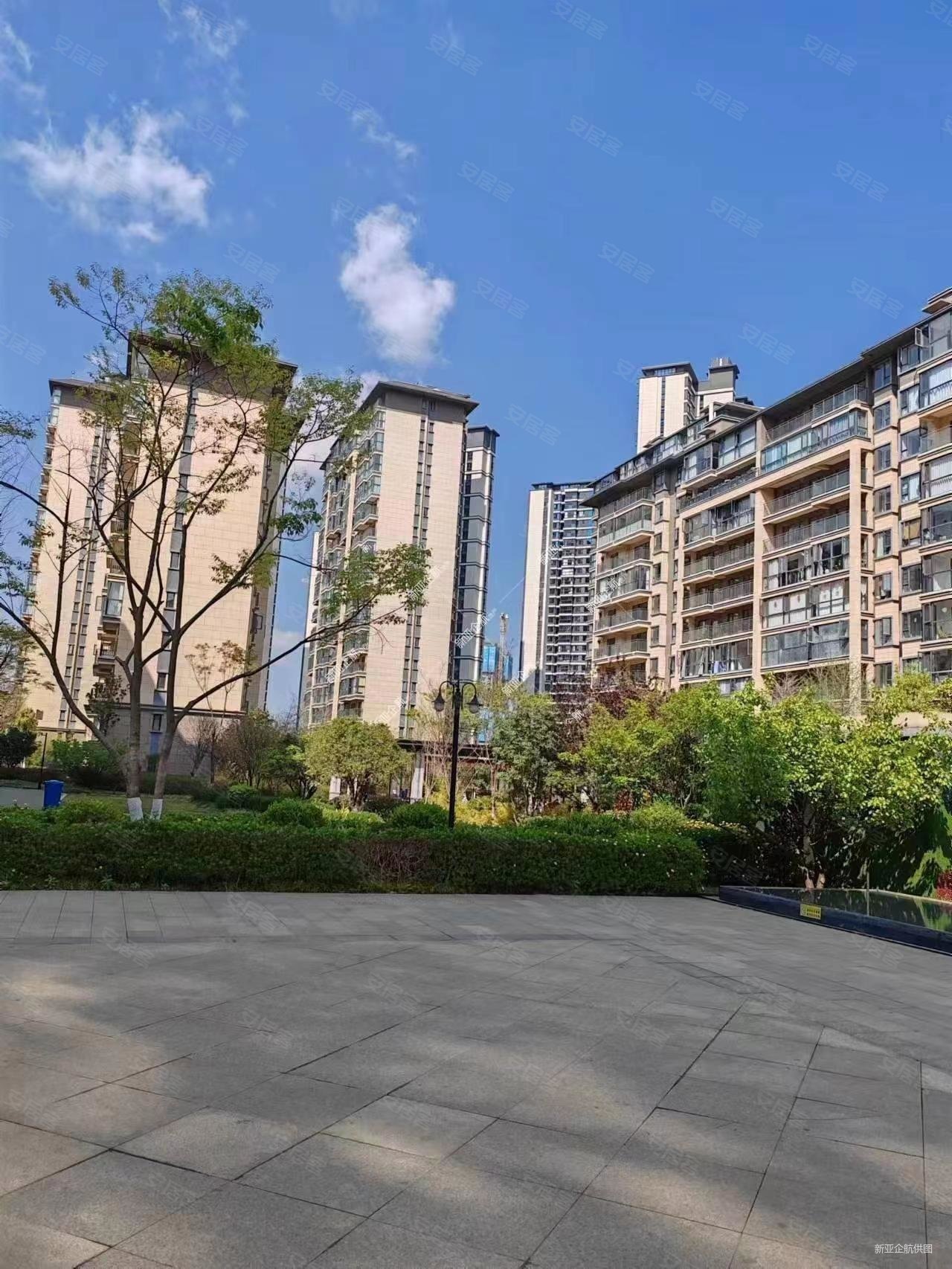 9楼山水新城176平166万中建龙熙壹号南北精装4房