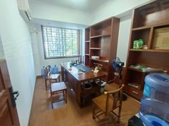 宜春袁州袁山公园袁山公园附近,八小旁带车库,大5房,家具家电齐全,拎包入住出租房源真实图片