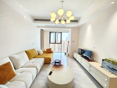 武汉洪山新南湖地铁站就在小区外 采光贼好 业主自住房 全屋智能家具出租房源真实图片