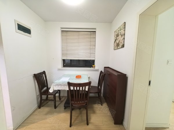 上海浦东塘桥南泉公寓南北两房