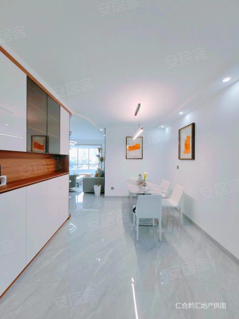 云岩广场中华北路精装三房两厅两卫,美佳大厦二手房,119万,3室2厅,2卫