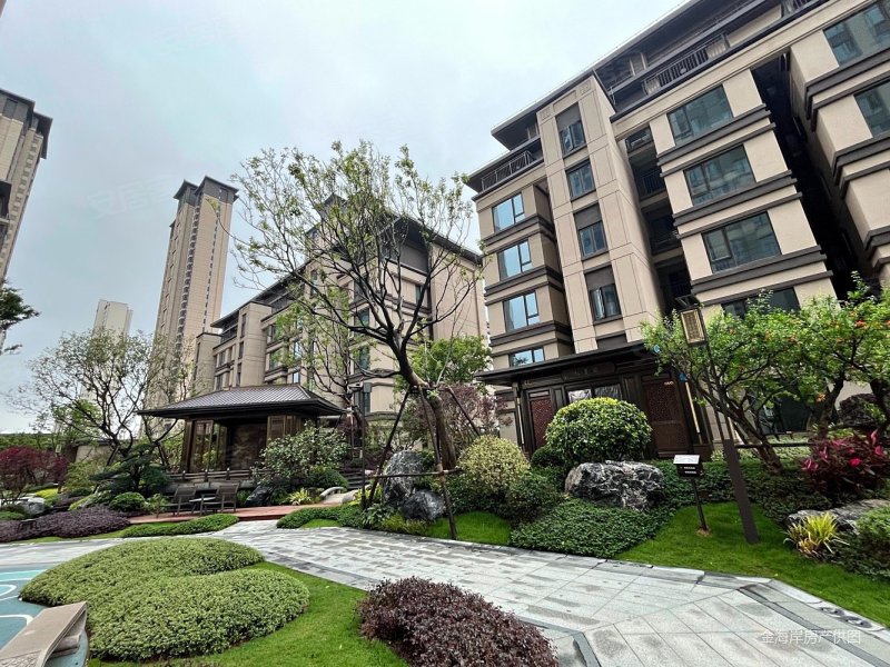 建发书香府邸3室2厅2卫87.18㎡南396万