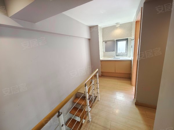 【多图】盘龙金茂悦(商住楼),盘龙租房,loft 三房整租!
