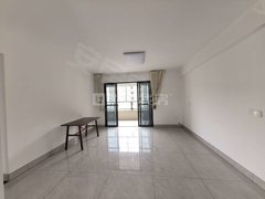 南宁西乡塘大学东路可可自住，可配齐家具家电，新房首租出租房源真实图片