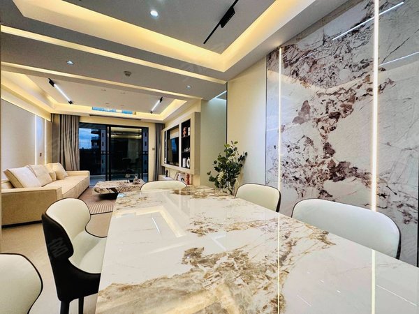 南宁青秀凤岭南保利天悦台实拍大平层天悦台 看江 出行方便豪华装修大