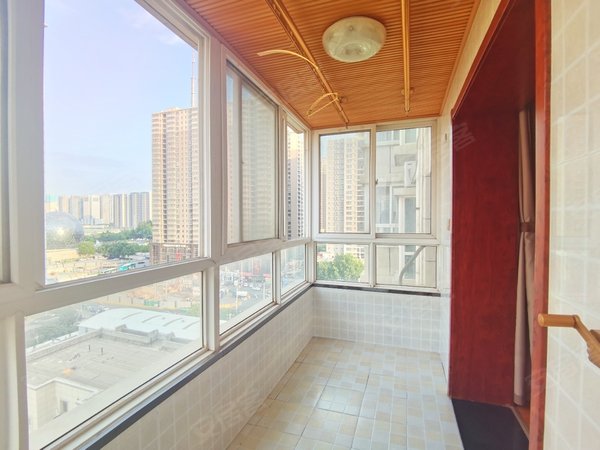 西安雁塔电视塔蓝山公馆(北区)会展中心 蓝山公馆 农林巷 三室合租