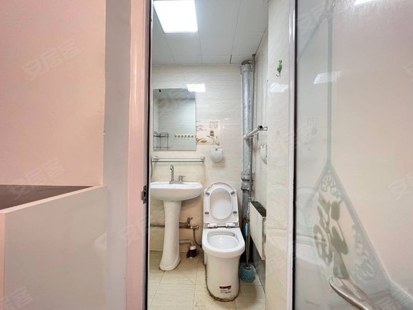 慈云寺租房,字节跳动 时尚万科 精装两居 紧邻十里堡地铁,朝阳租房