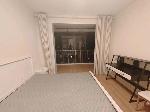 上海浦东周浦汇腾东苑18号线地铁沈梅路 旁南北通透电梯大一房可办