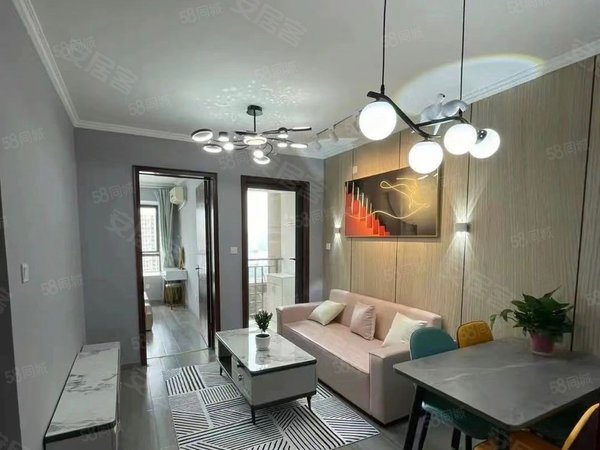 城市经典 一房500月 房屋干净 家电齐全 生活方便 拎包住