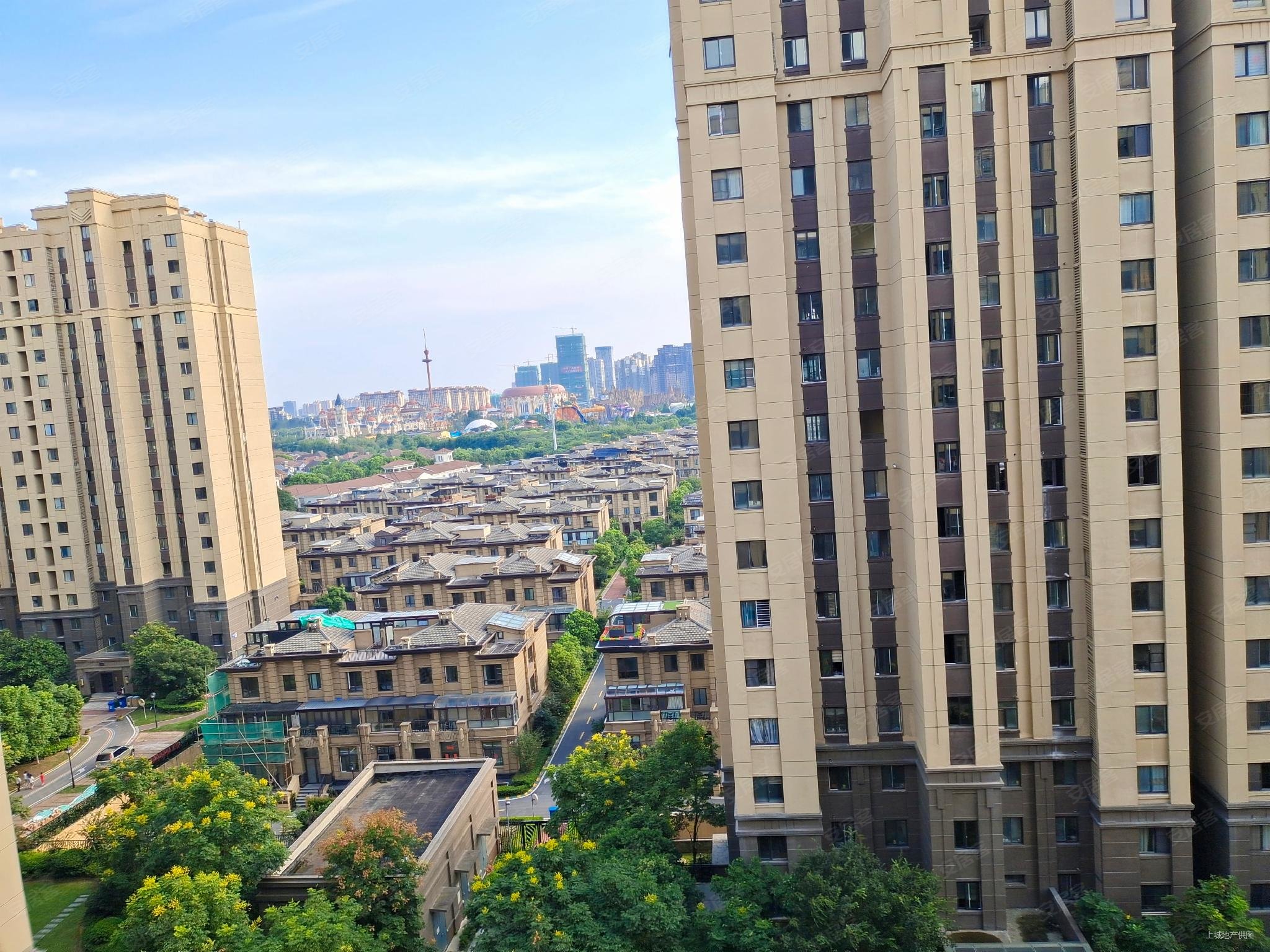 捡漏新北区有中海锦珑湾全新装修楼层好适合居住