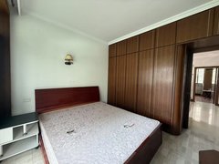 湖州长兴长兴市区二小东鱼坊附近 仓前街精装3室 好停车 干净温馨  随时看房出租房源真实图片