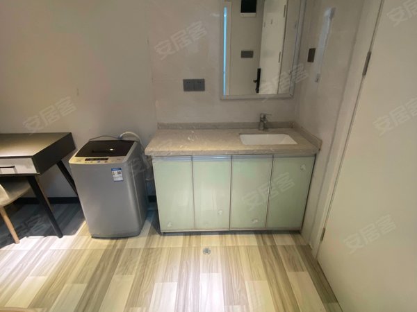 【多图】银湖汽车站综合楼,泥岗租房,银湖地铁口黄木岗孖岭交通便利