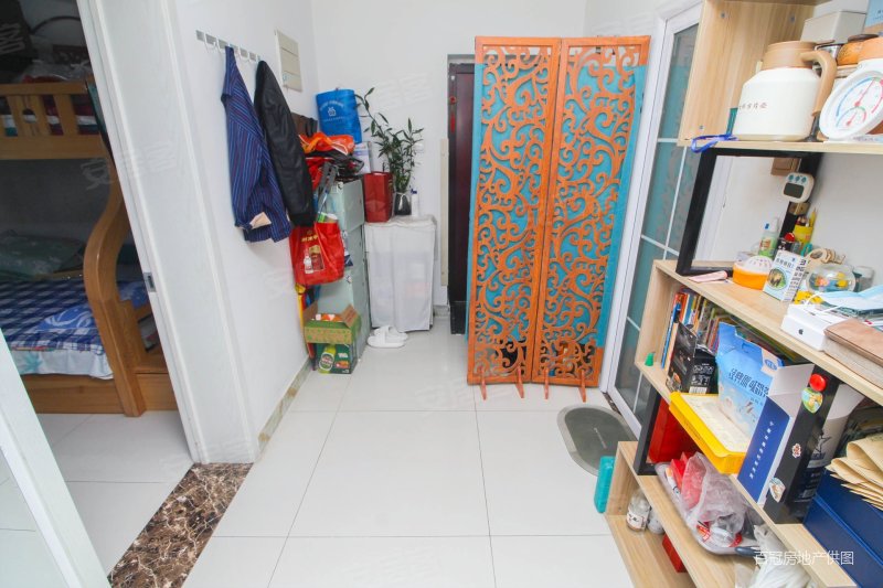 隆盛花园  精装修 采光很好带大阳台飘窗