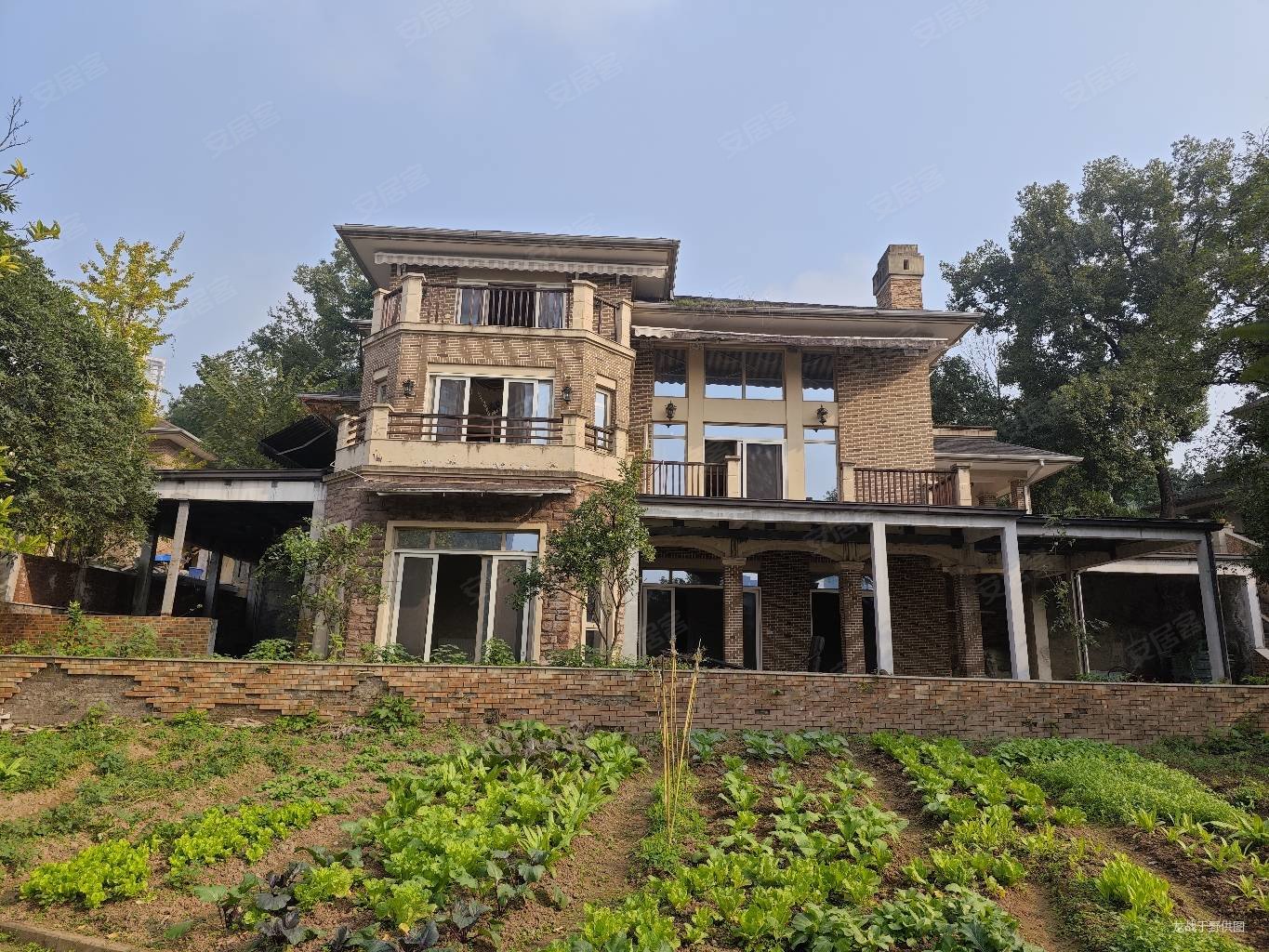 棕榈泉国际花园(二期别墅)5室3厅5卫499㎡南北3540万