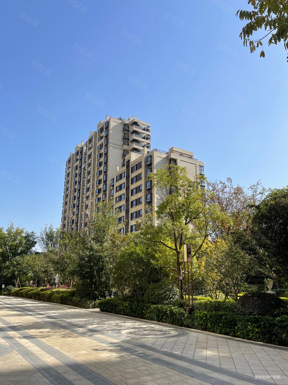 从未入住的新现房睿怡庭景观精装通透四房急售价格可谈随时看