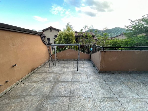 福州闽侯乌龙江大道三盛托斯卡纳(别墅)高新区万达旁 联排别墅 带两个