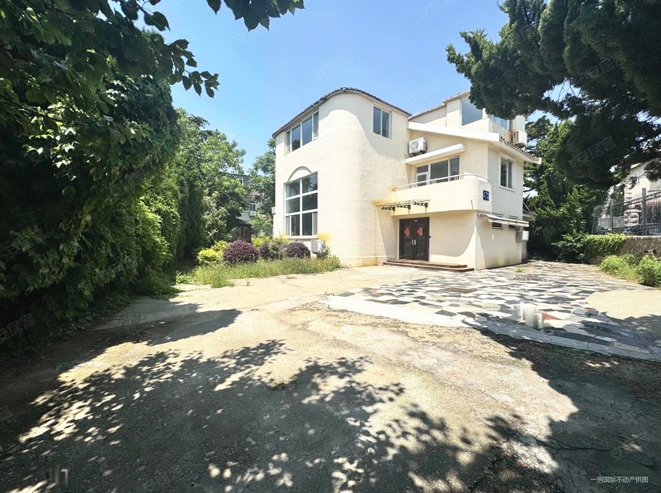 金海湾 独栋别墅 300平大院 小区中心 视野无遮挡 位置好