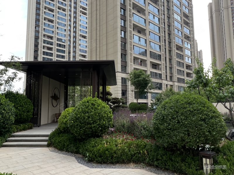 七子连湖中海河山郡中海世家143平米豪华装修落地窗