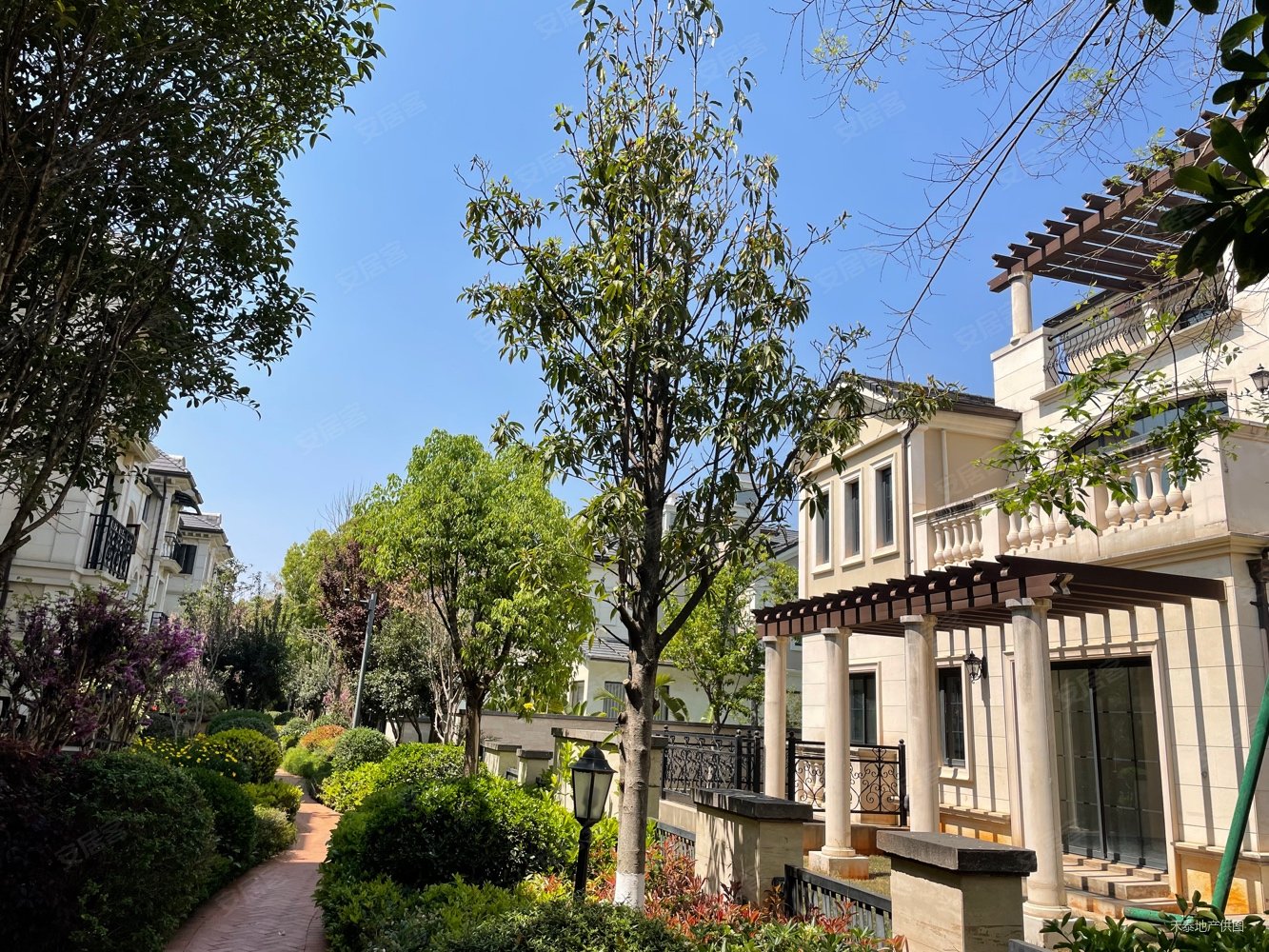 昆明房产网>昆明二手房>西山二手房>滇池度假区二手房>公园1903康醍>